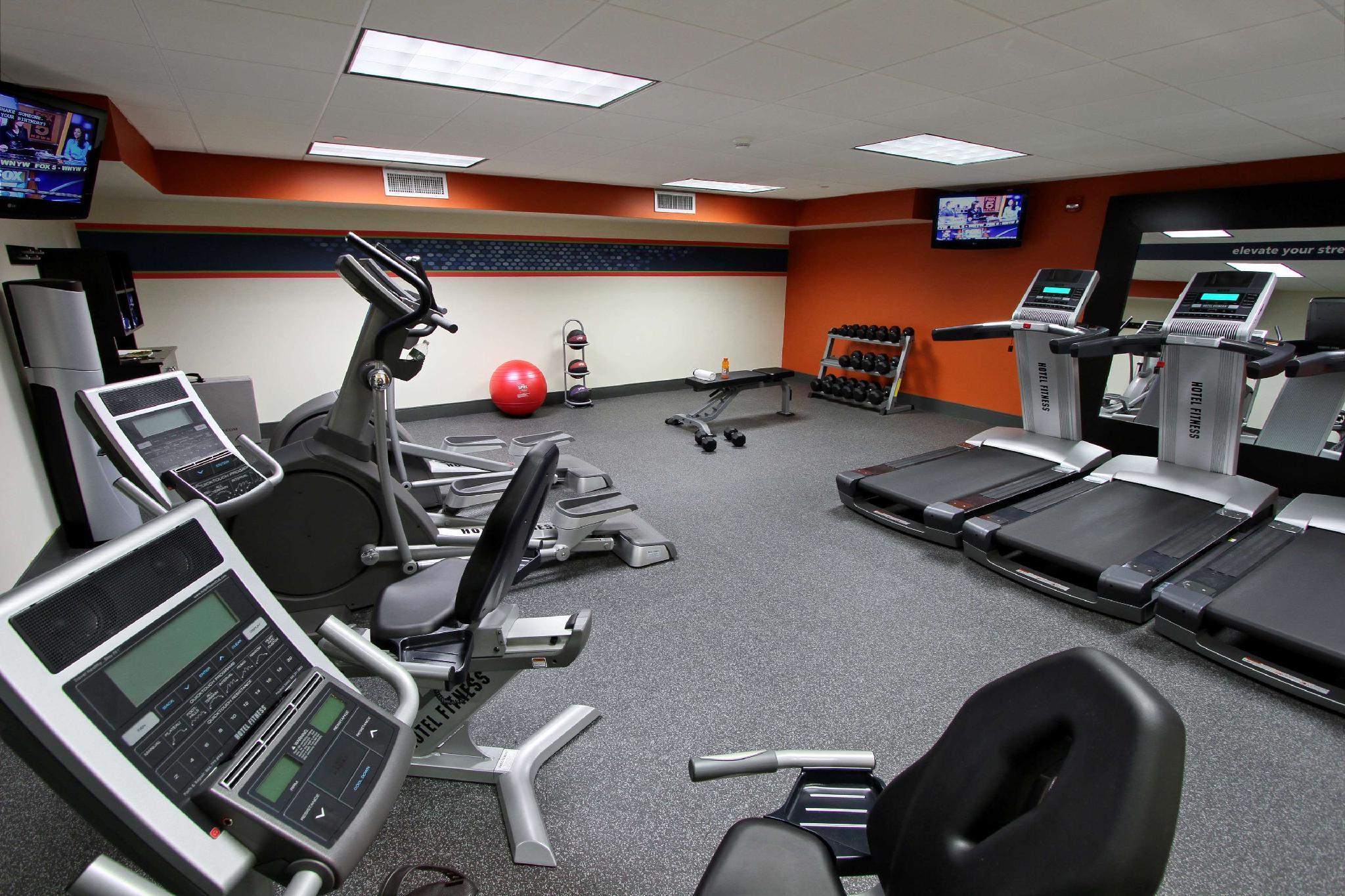 Hampton Inn & Suites By Hilton - Rockville Centre Buitenkant foto