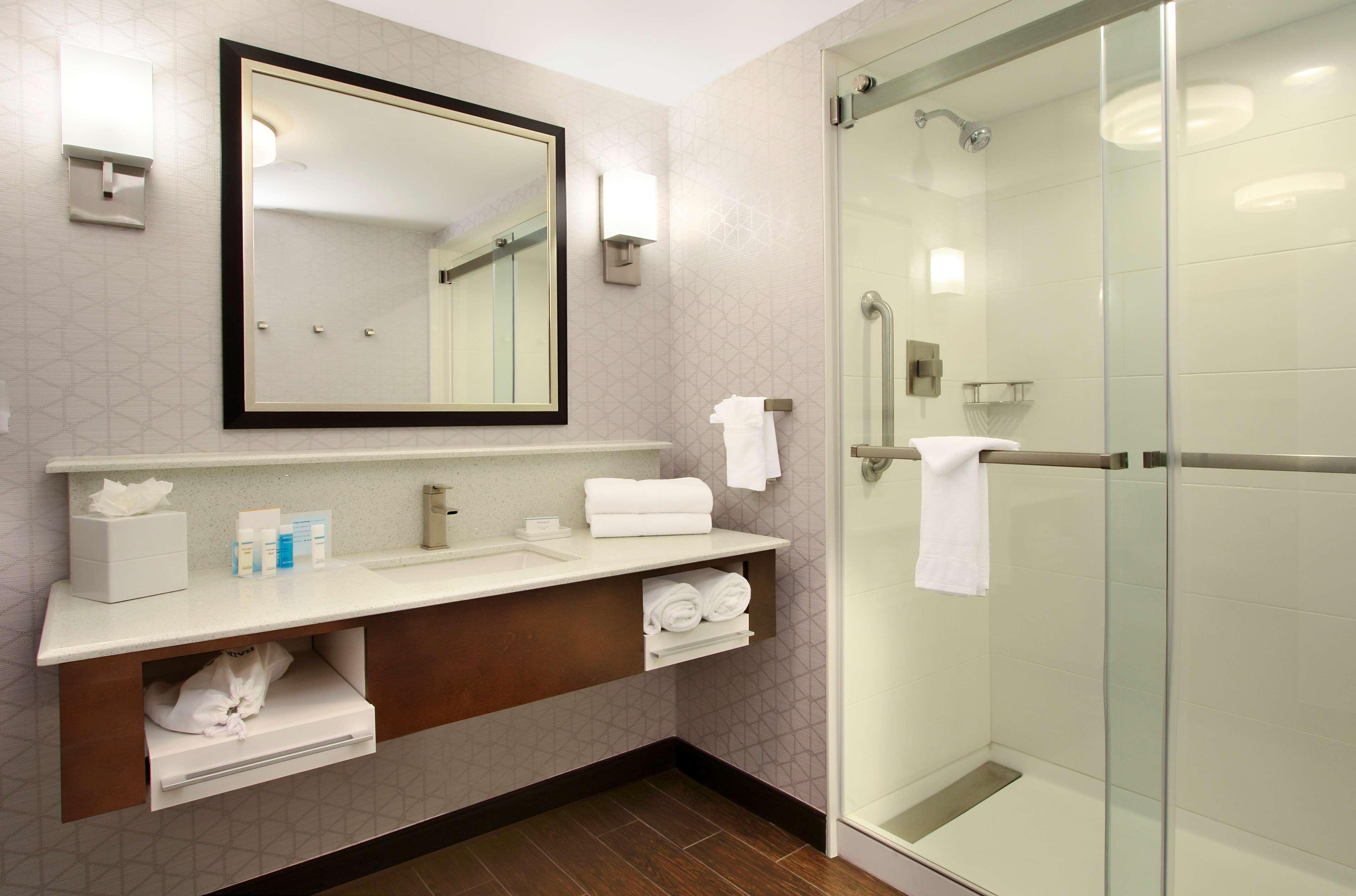 Hampton Inn & Suites By Hilton - Rockville Centre Buitenkant foto