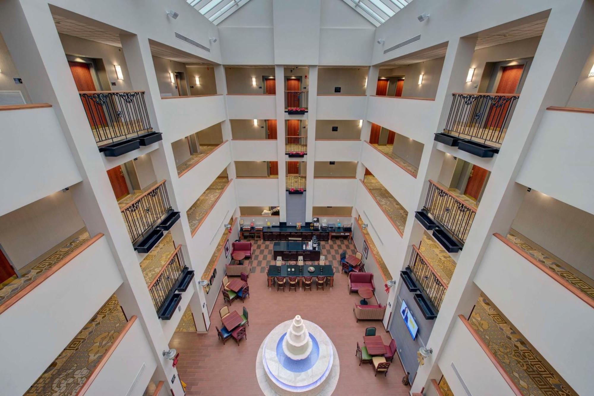 Hampton Inn & Suites By Hilton - Rockville Centre Buitenkant foto