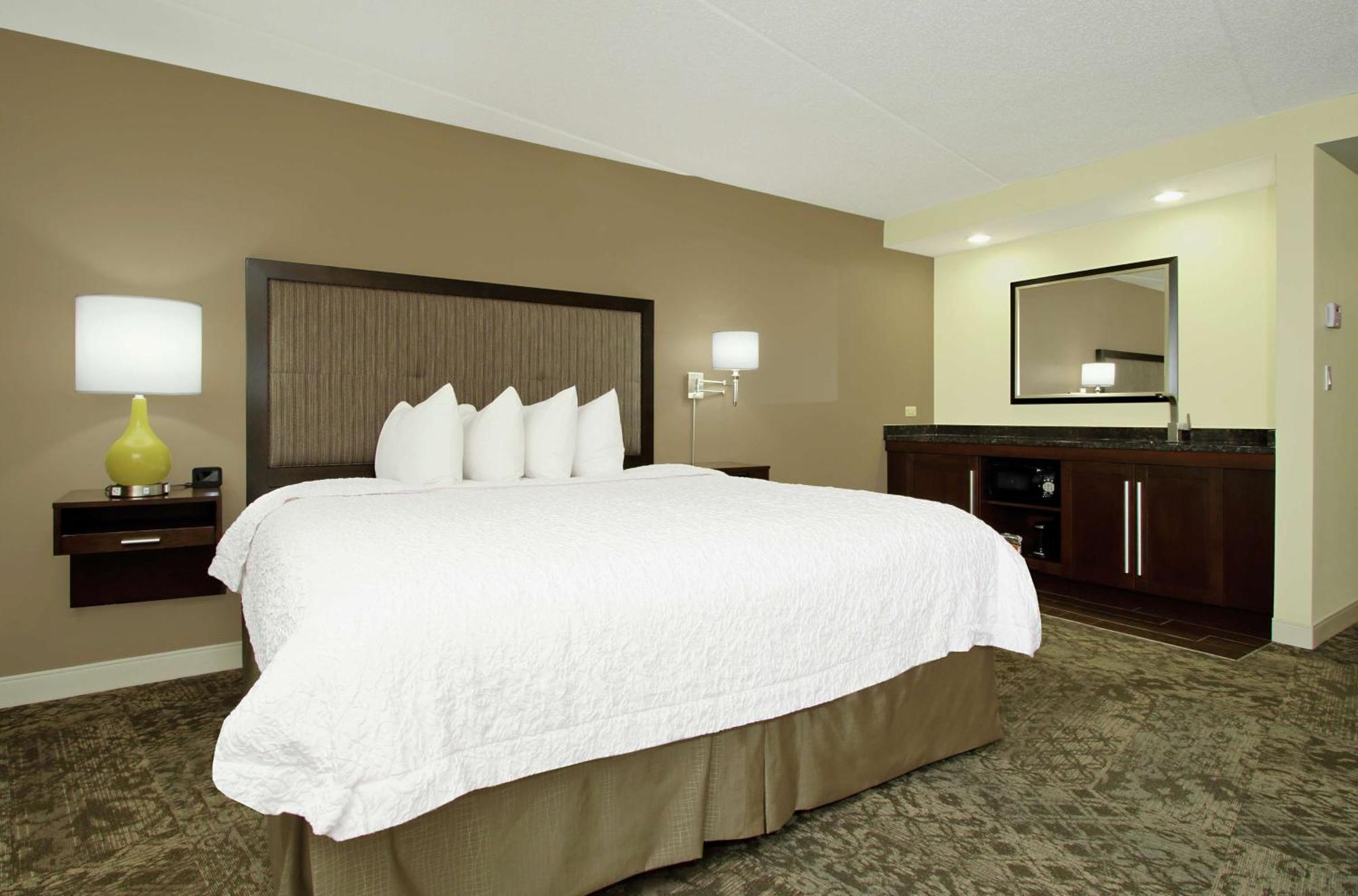 Hampton Inn & Suites By Hilton - Rockville Centre Buitenkant foto